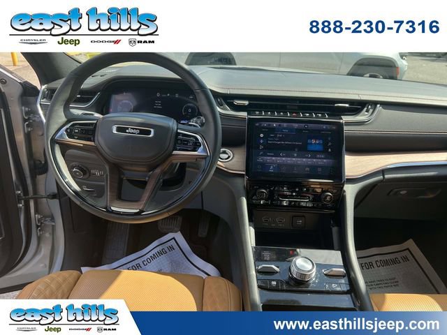 Certified 2024 Jeep Grand Cherokee Summit w/ Luxury Tech Group V image 15