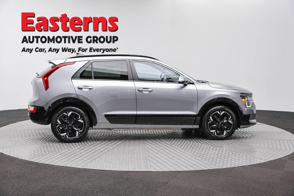 Used 2023 Kia Niro Wind FWD image 5