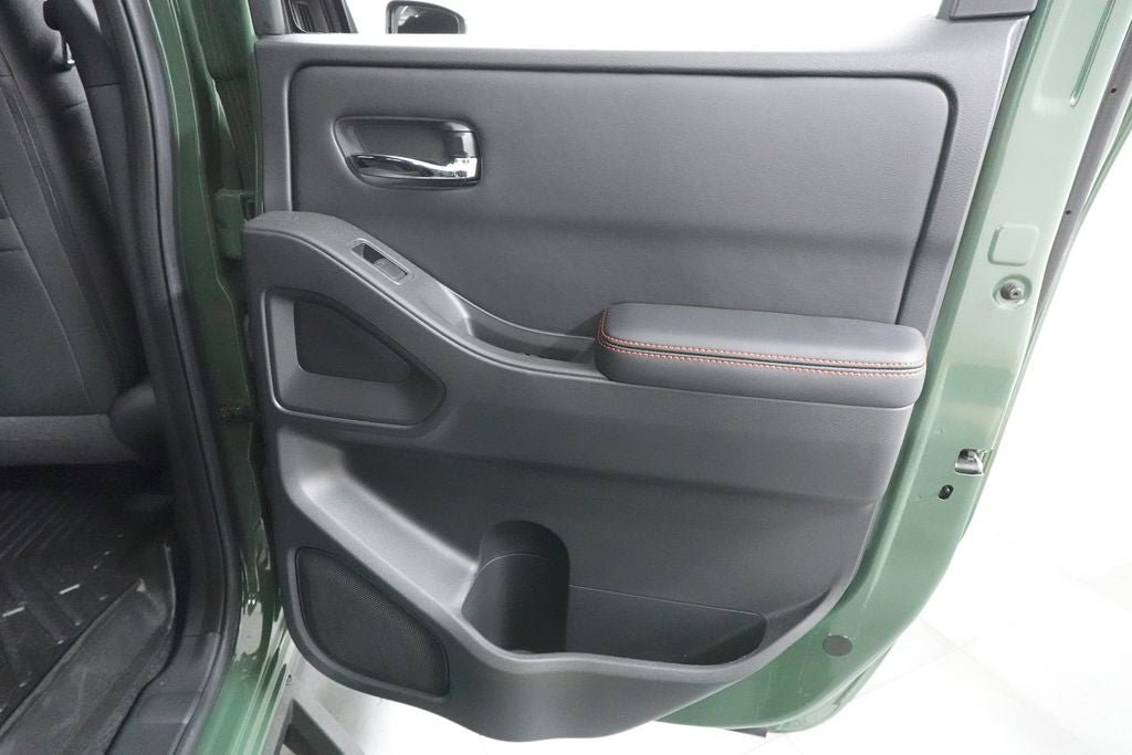 Used 2025 Nissan Frontier PRO-4X w/ Pro Convenience Package image 28