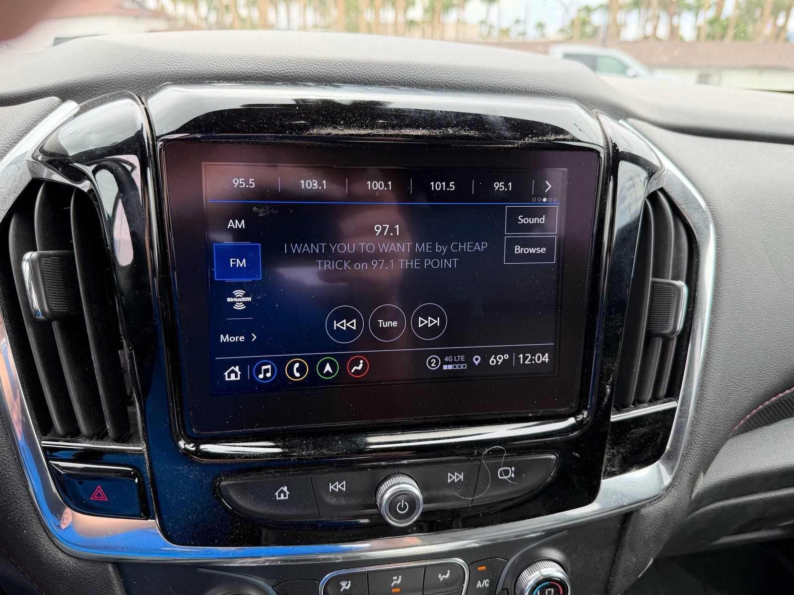 Used 2023 Chevrolet Traverse RS image 10