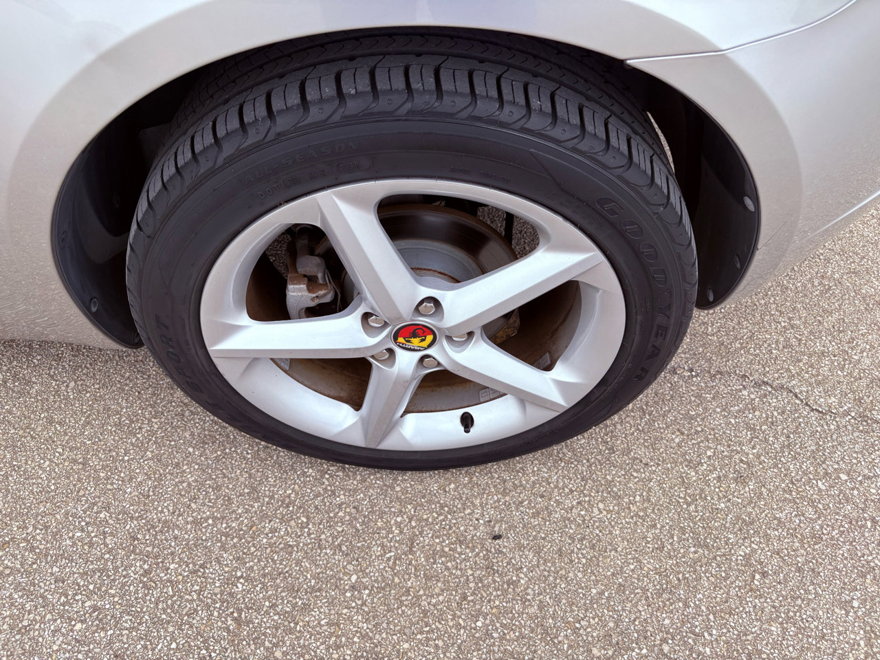 Used 2007 Saturn Sky image 22