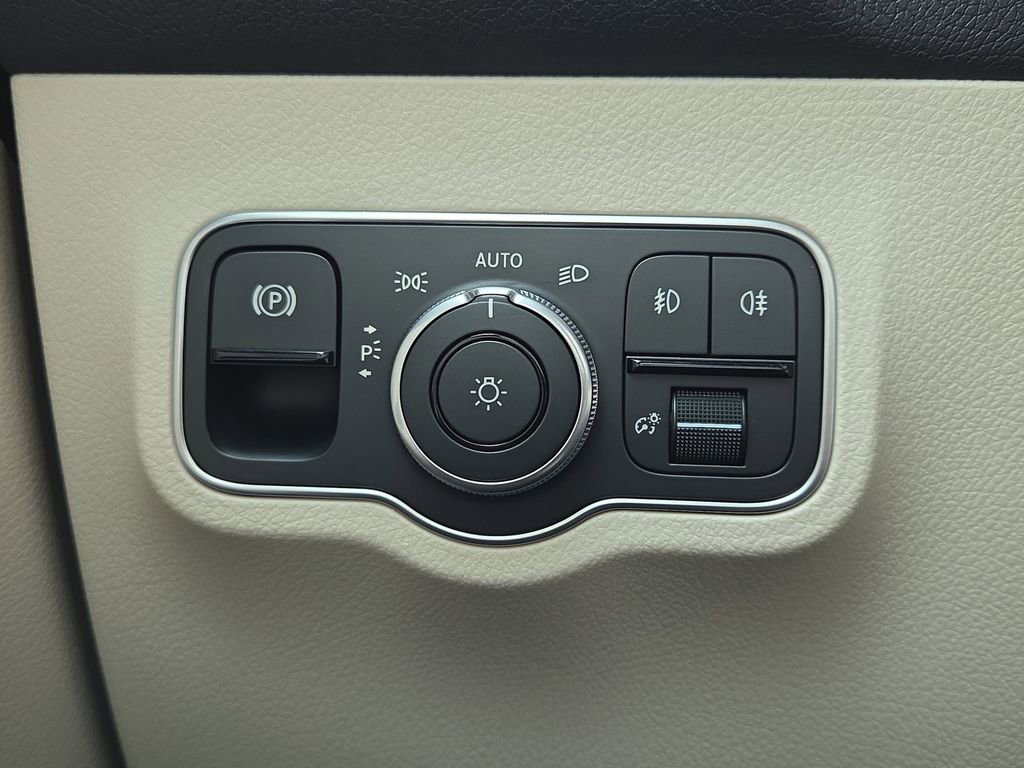 Certified 2026 Mercedes-Benz GLB 250 GLB 250 image 26