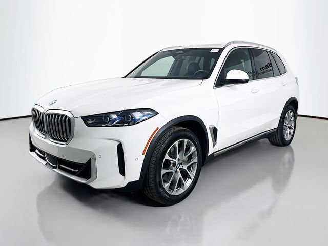 Used 2024 BMW X5 xDrive40i w/ Premium Package image 3