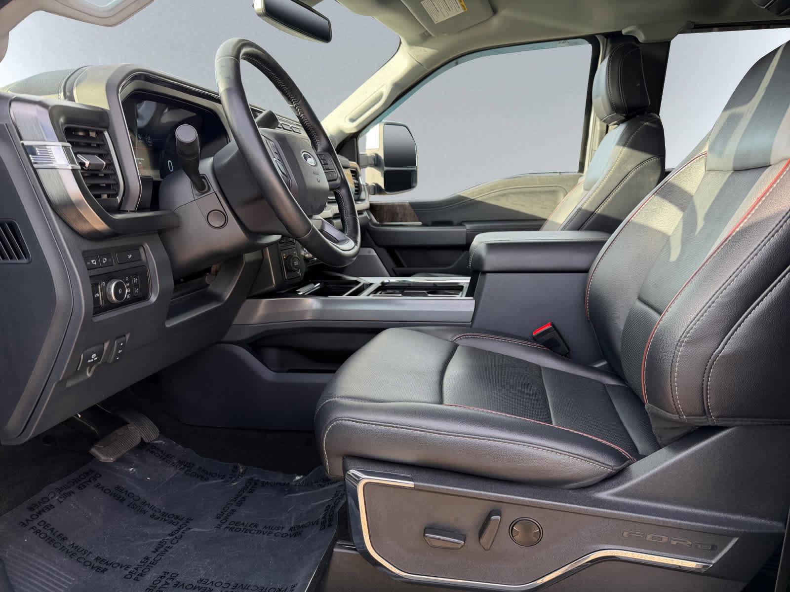 Used 2023 Ford F350 Lariat w/ FX4 Off-Road Package image 5