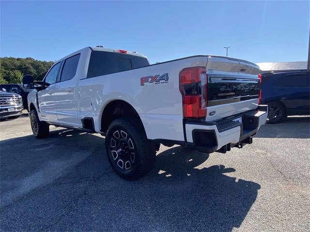 New 2026 Ford F250 4x4 Crew Cab Super Duty image 4