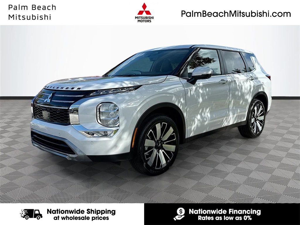 New 2025 Mitsubishi Outlander SE image 1