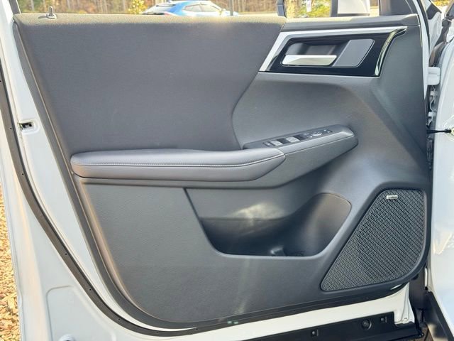 New 2026 Mitsubishi Outlander ES image 16