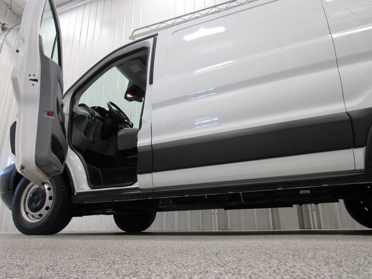 Used 2019 Ford Transit 150 130 Low Roof RWD image 23