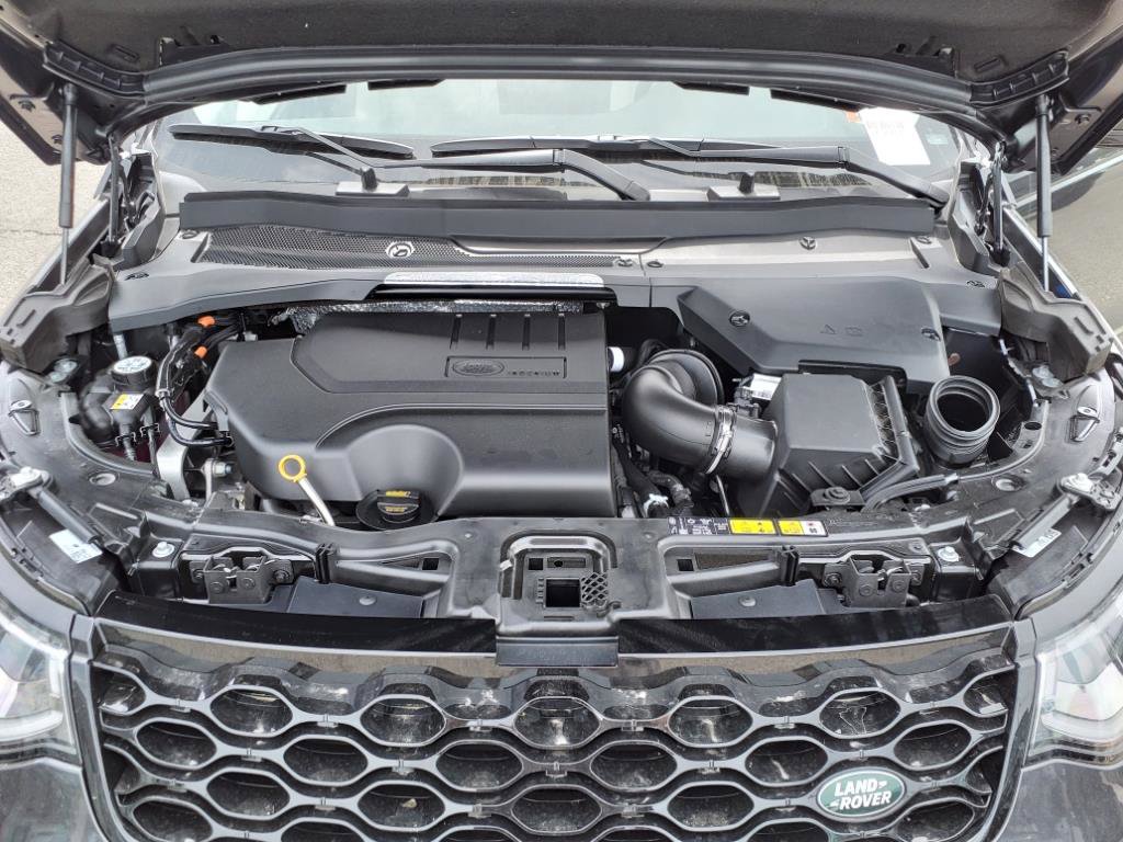 Used 2025 Land Rover Discovery Sport S image 9