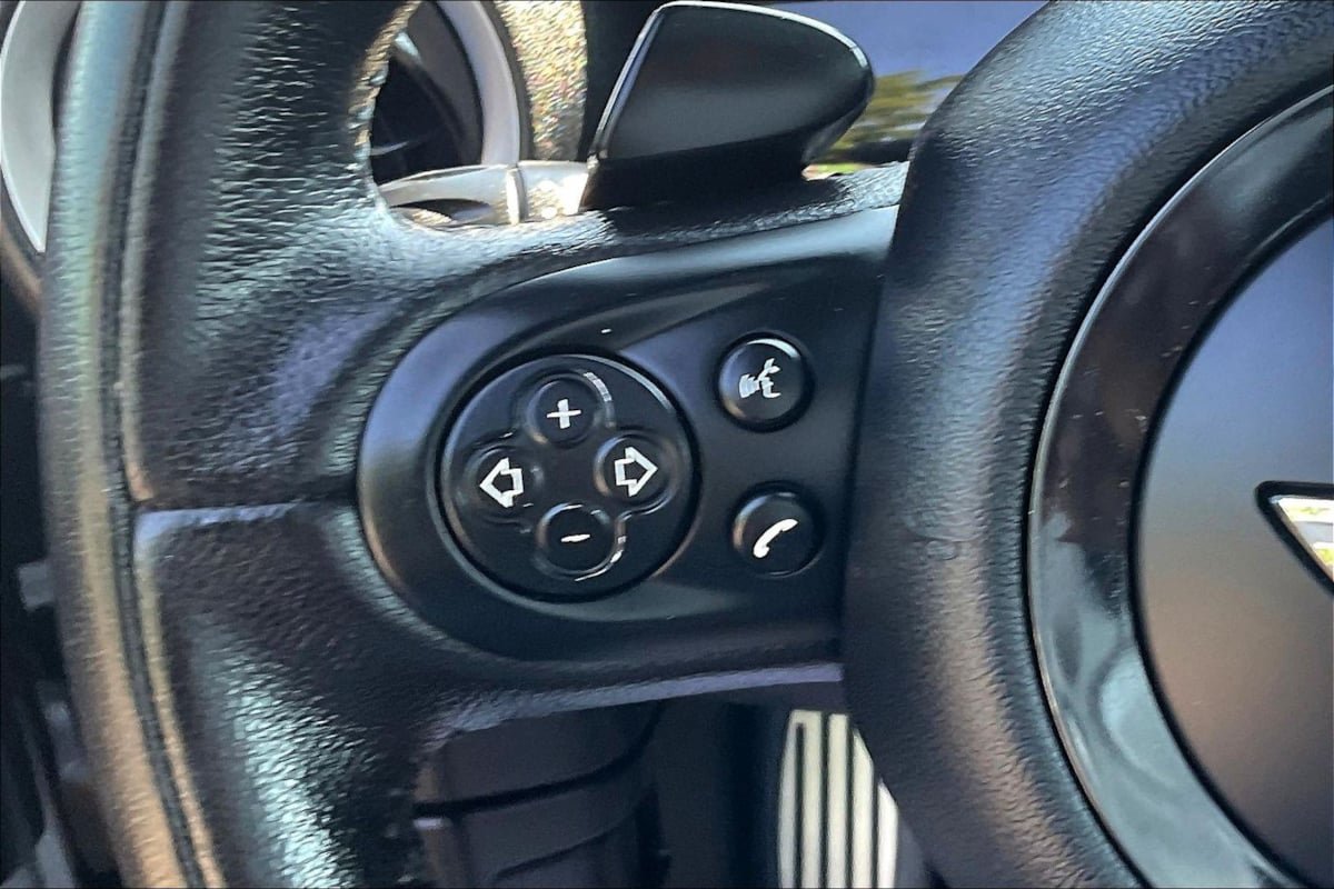 Used 2012 MINI Cooper Clubman S FWD image 11
