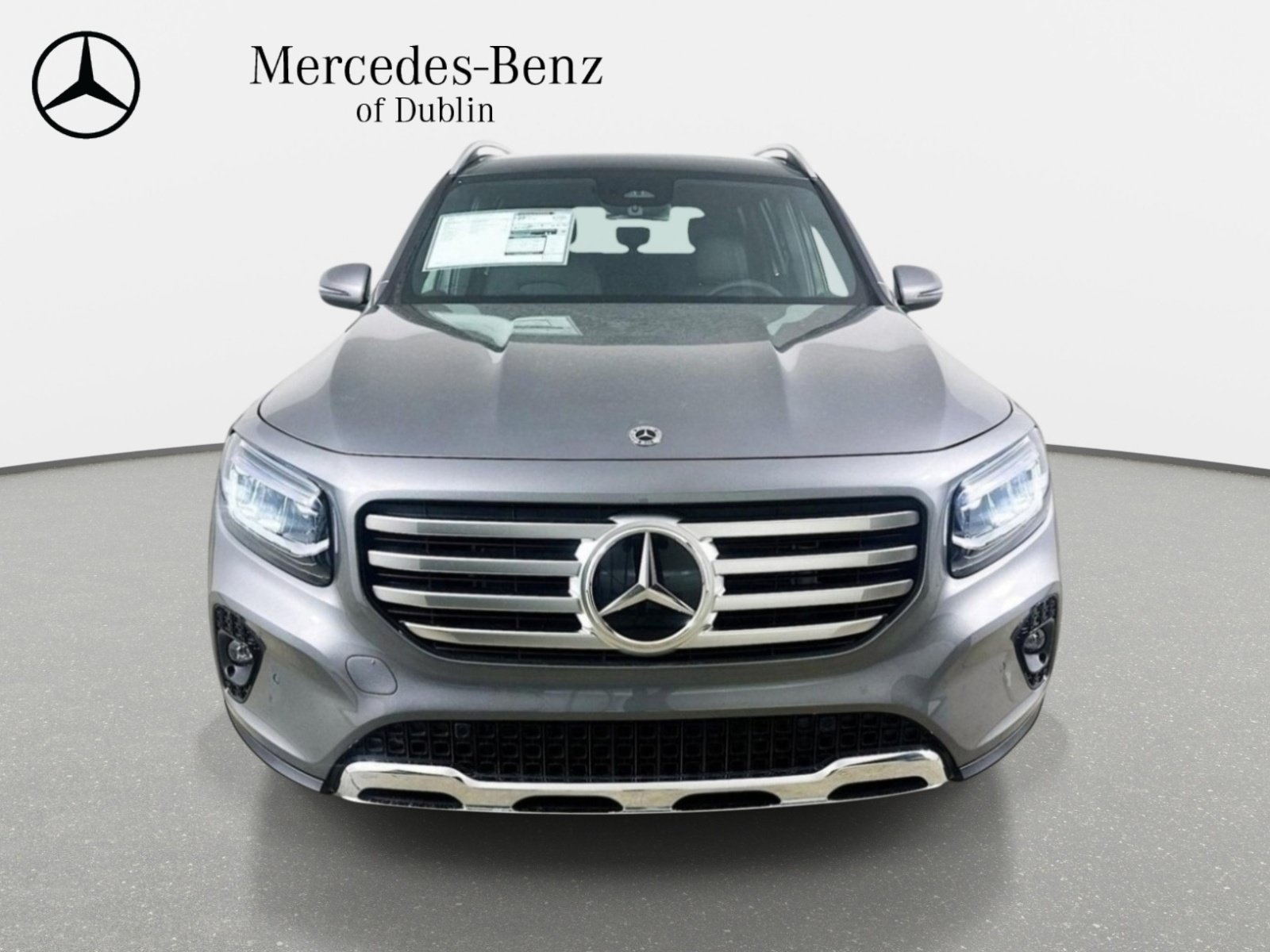 Used 2026 Mercedes-Benz GLB 250 4MATIC image 2