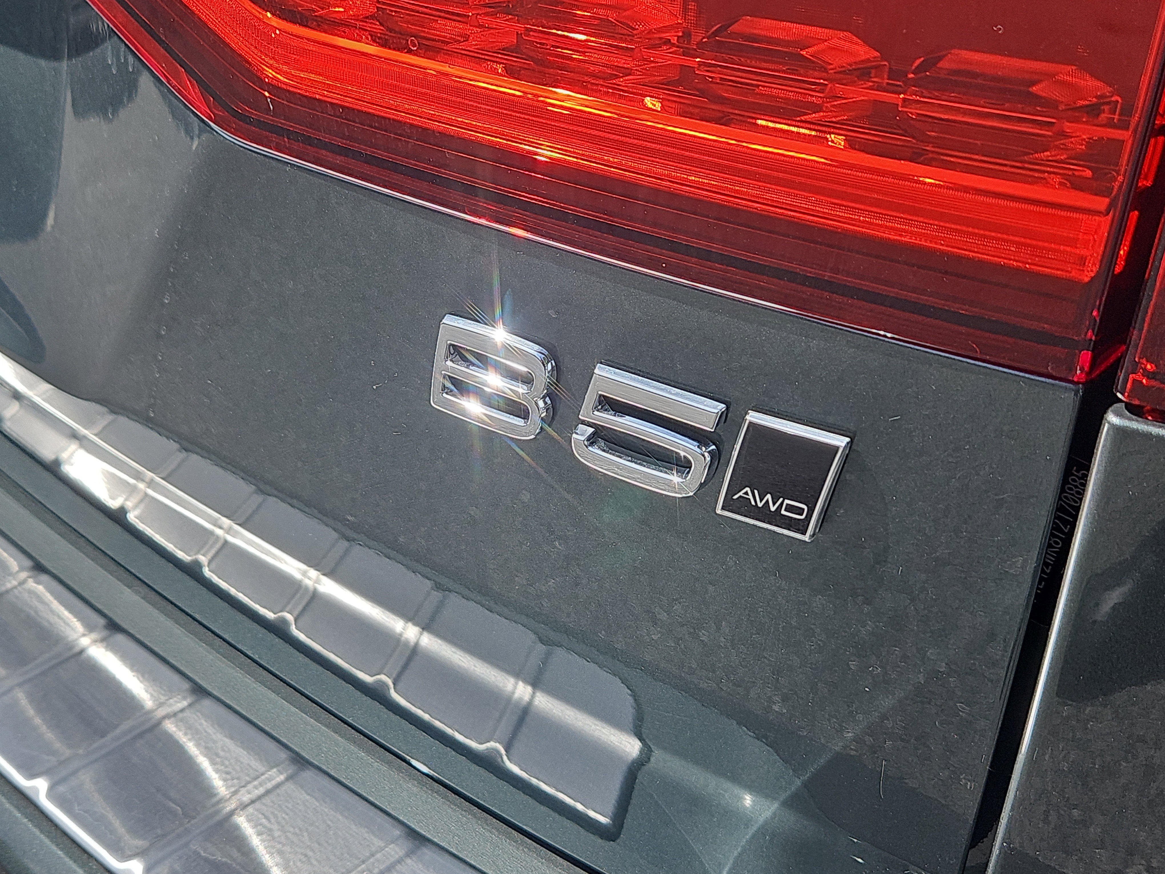 New 2026 Volvo V60 B5 Cross Country Plus w/ Protection Package Premier image 4