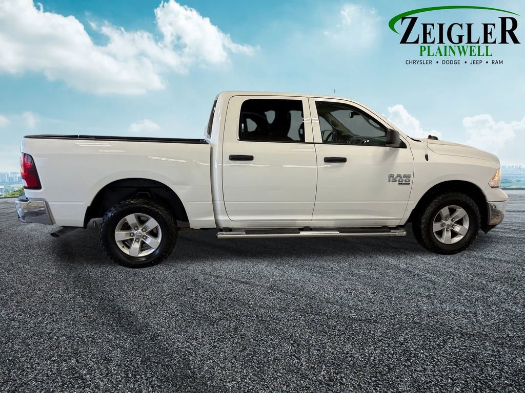 Used 2019 RAM 1500 ST w/ SXT Appearance Group image 10