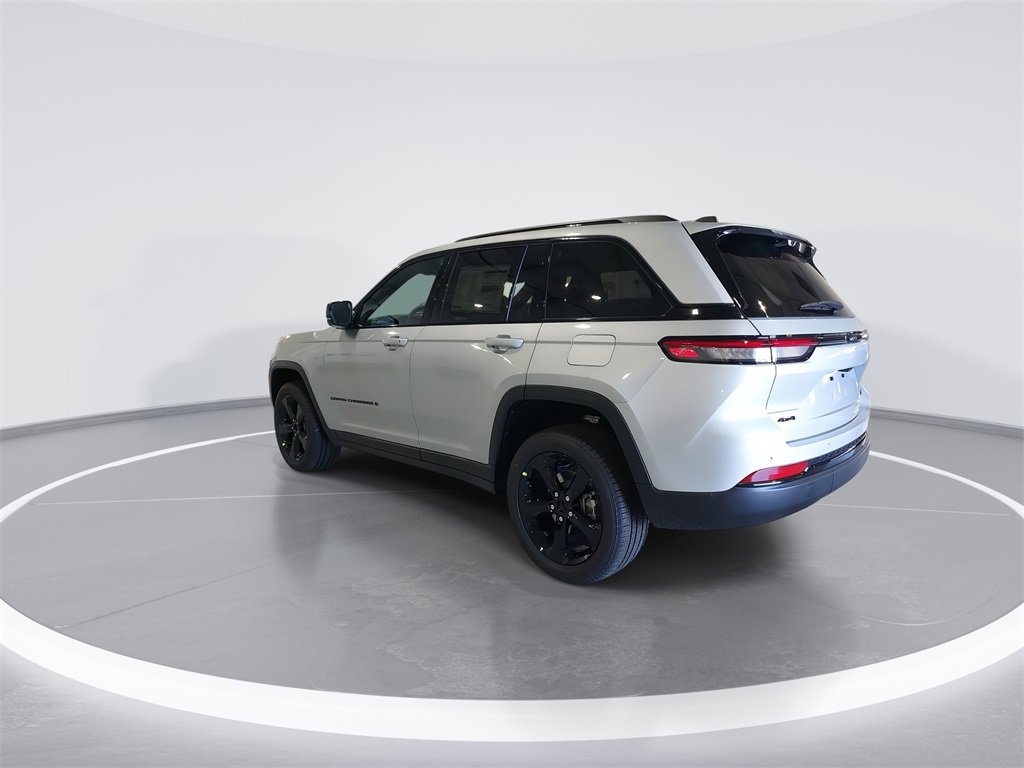 New 2025 Jeep Grand Cherokee Limited w/ Luxury Tech Group II image 6