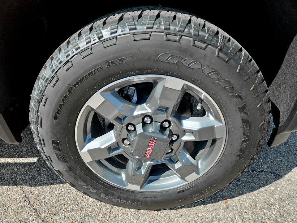 New 2026 GMC Sierra 2500 SLT w/ SLT Premium Package AWD/4WD image 38