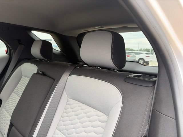 Used 2021 Chevrolet Equinox LS w/ LS Convenience Package AWD/4WD image 35