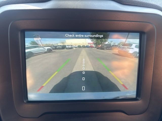 Used 2020 Jeep Renegade Altitude FWD image 17