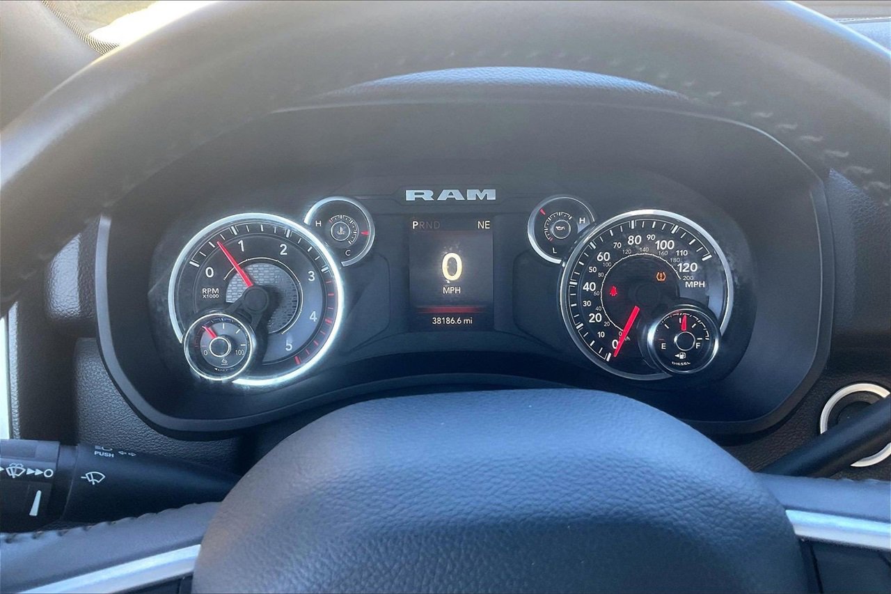 Certified 2024 RAM 2500 Big Horn w/ Off Road Package image 10