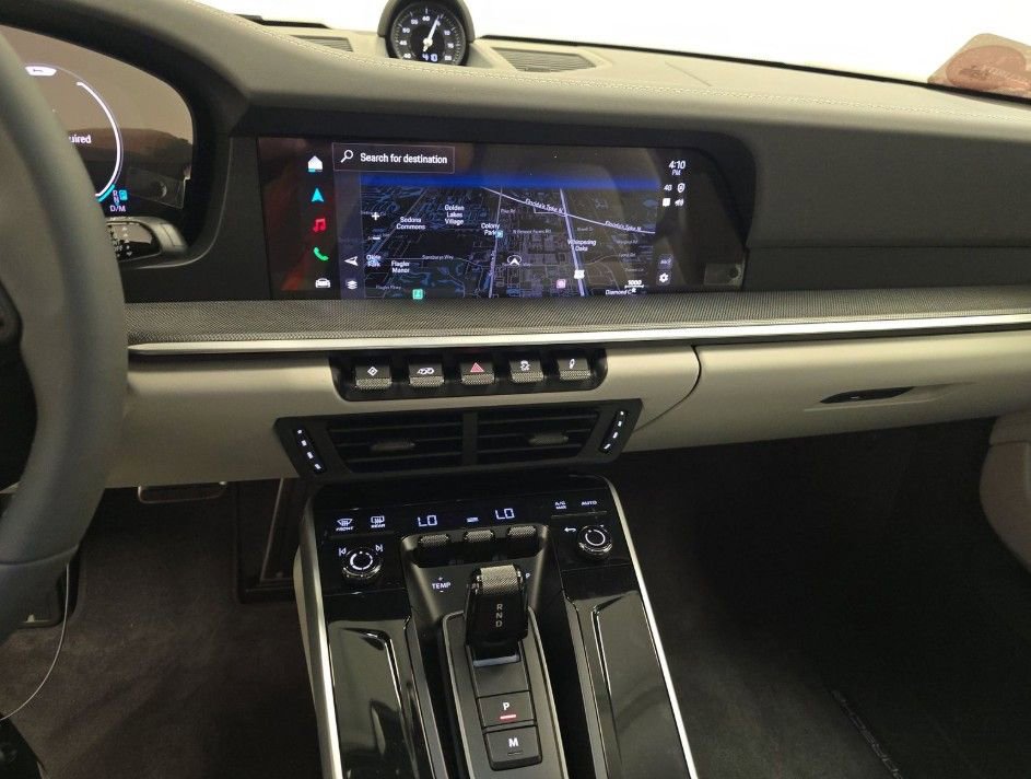 Used 2025 Porsche 911 Carrera RWD image 9