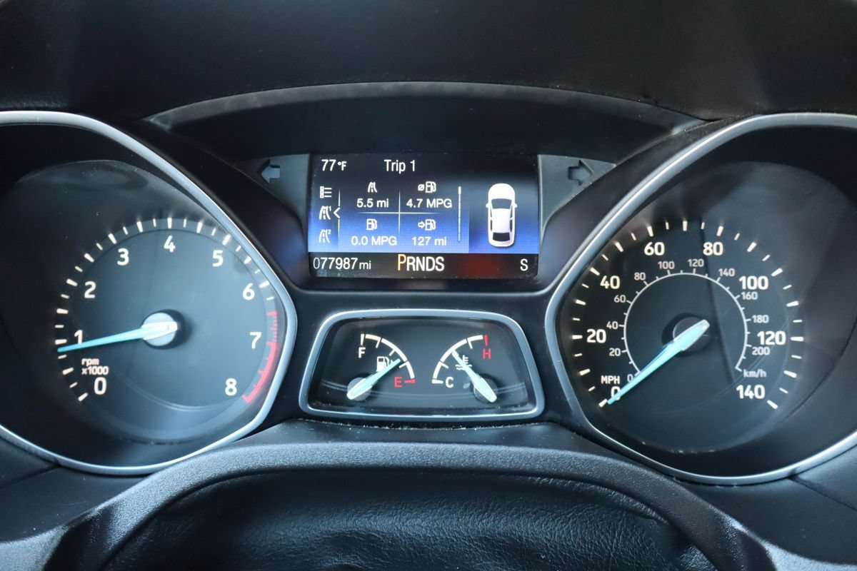 Used 2016 Ford Focus SE w/ Equipment Group 201A FWD image 34