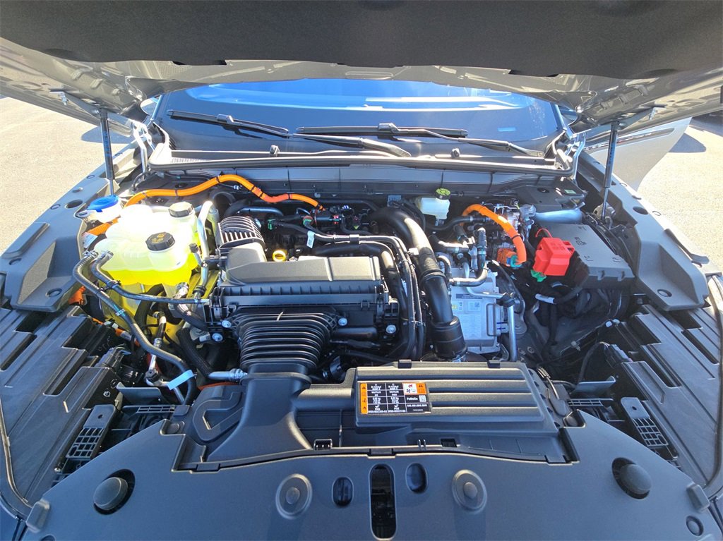 New 2025 Lincoln Nautilus Premier w/ Equipment Group 102A image 32