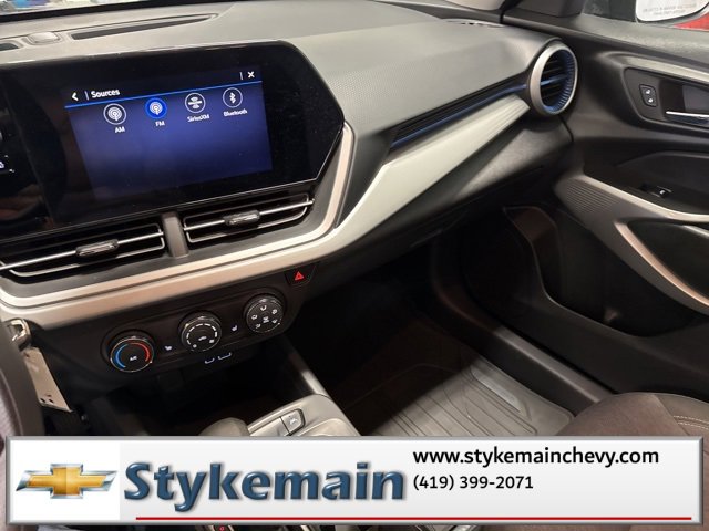 Used 2024 Chevrolet Trax LS w/ LS Convenience Package image 40