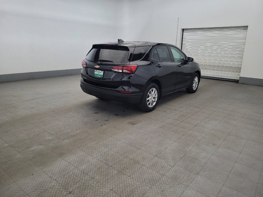 Used 2024 Chevrolet Equinox LS FWD image 9