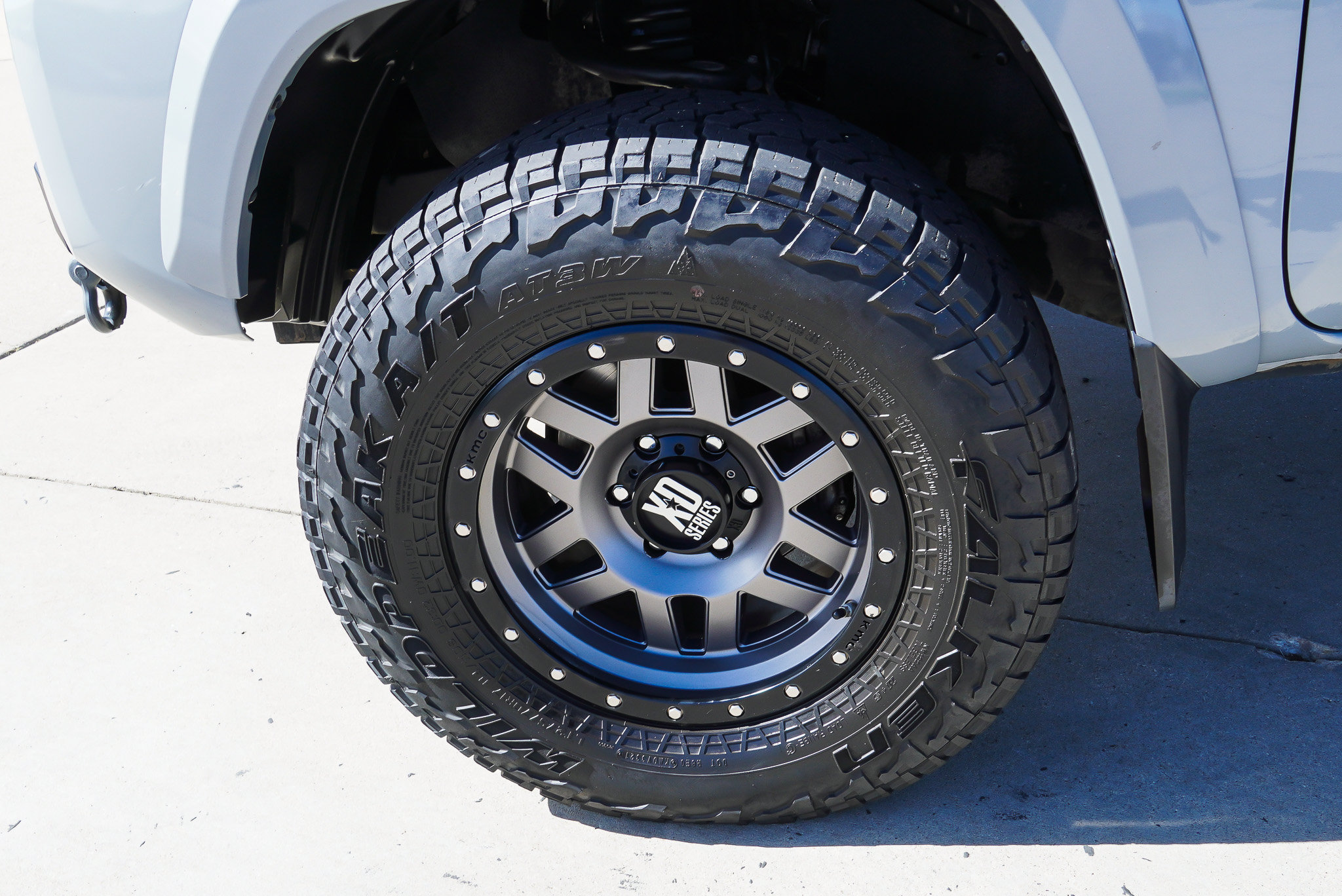 Certified 2018 Toyota Tacoma TRD Sport w/ Technology Package AWD/4WD image 12