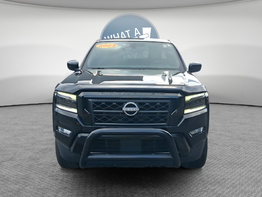 Used 2023 Nissan Frontier SV w/ Midnight Edition Package RWD image 9