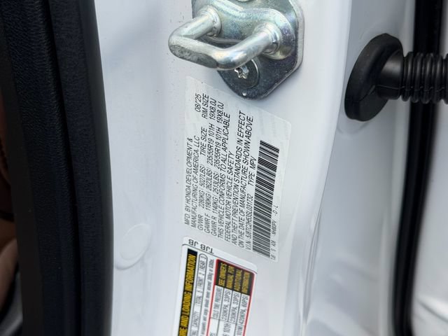 Certified 2025 Acura RDX SH-AWD w/ Technology Package image 21