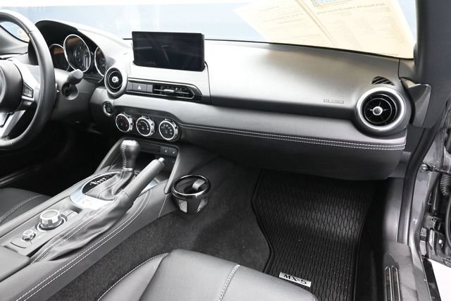 Used 2024 MAZDA MX-5 Miata RF Grand Touring RWD image 32