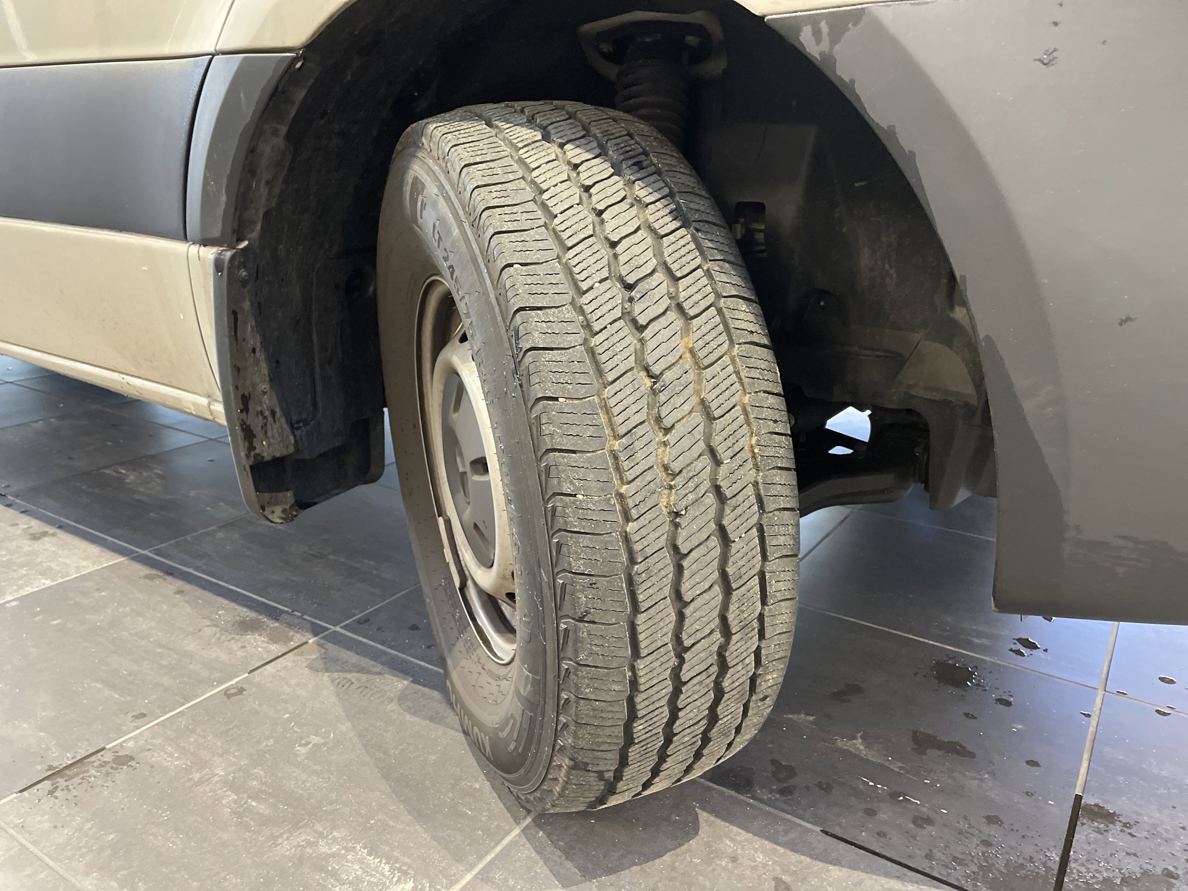 Used 2025 Mercedes-Benz Sprinter 2500 image 13