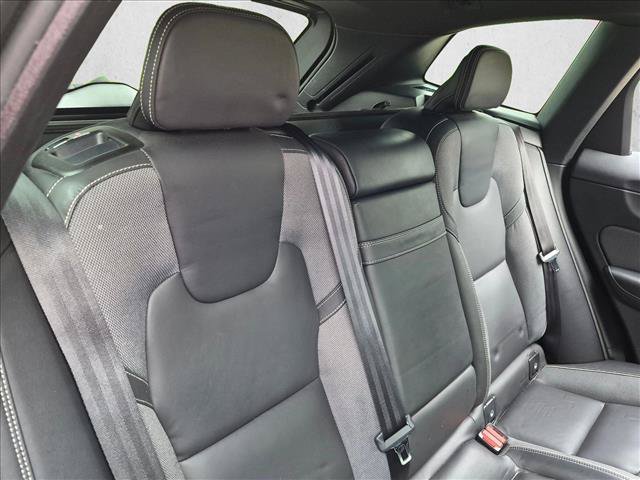Used 2020 Volvo XC60 T5 R-Design w/ Protection Package Premier FWD image 16