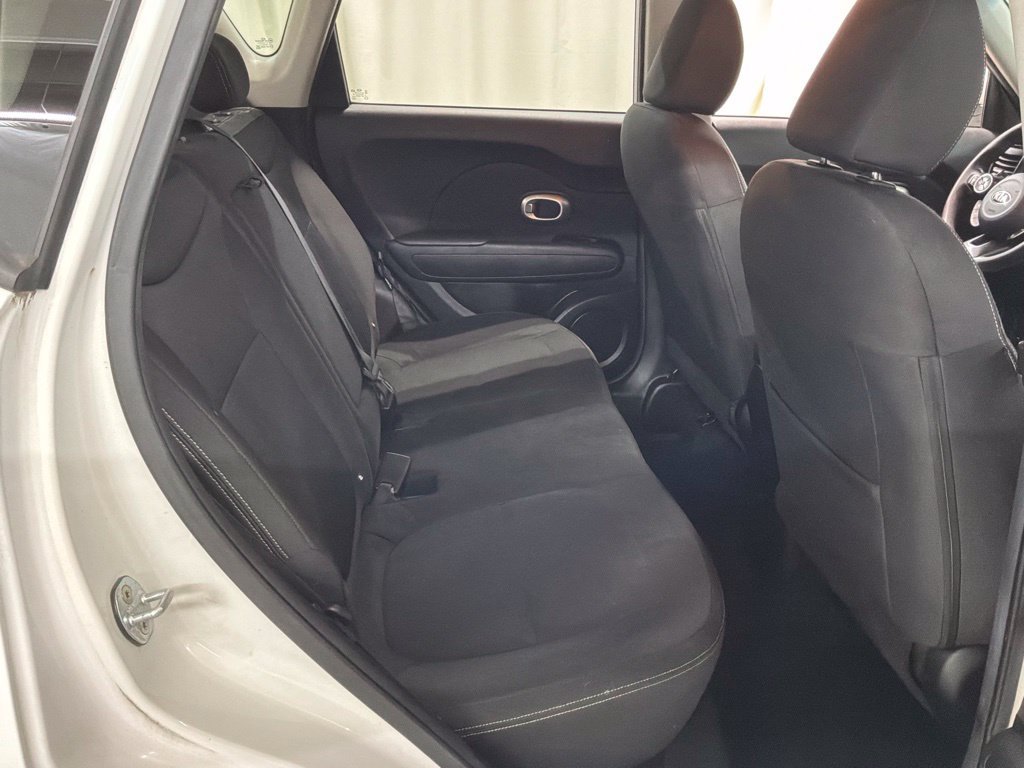 Used 2014 Kia Soul FWD image 23