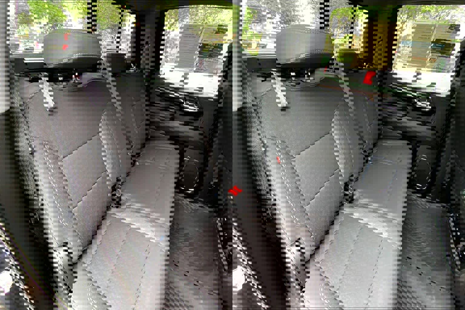 Used 2024 Chevrolet Silverado 1500 LT Trail Boss w/ Convenience Package II AWD/4WD image 18