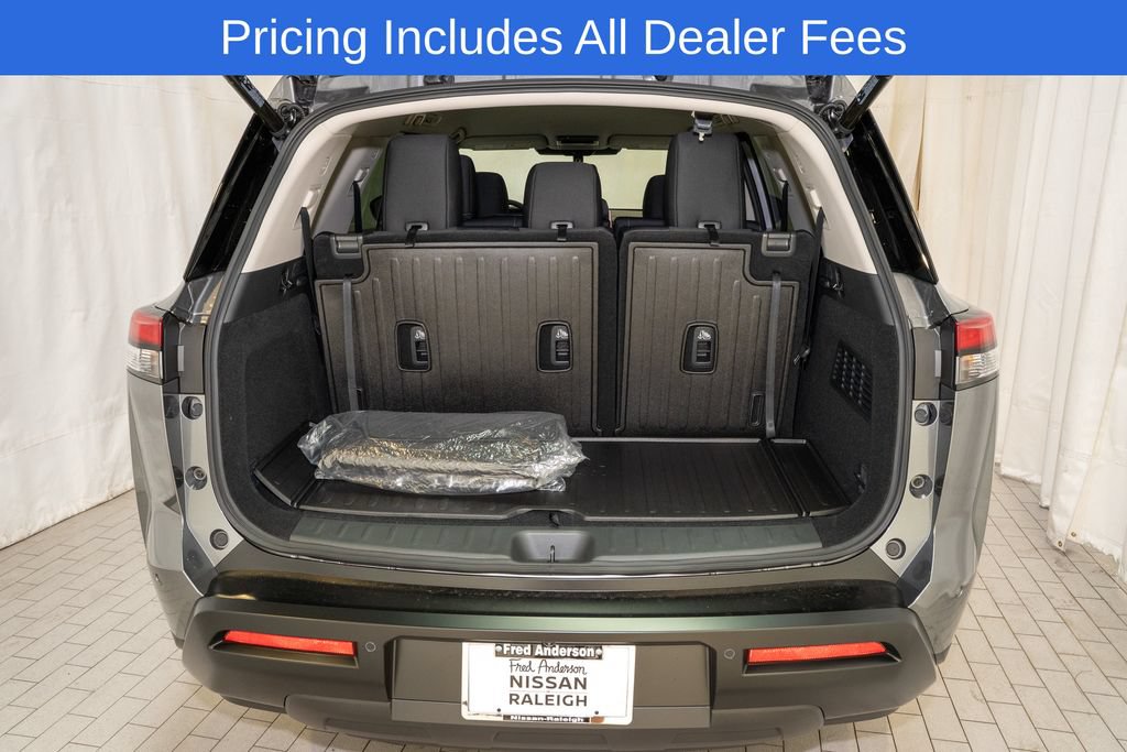 New 2026 Nissan Pathfinder SV w/ Cargo Package FWD image 6