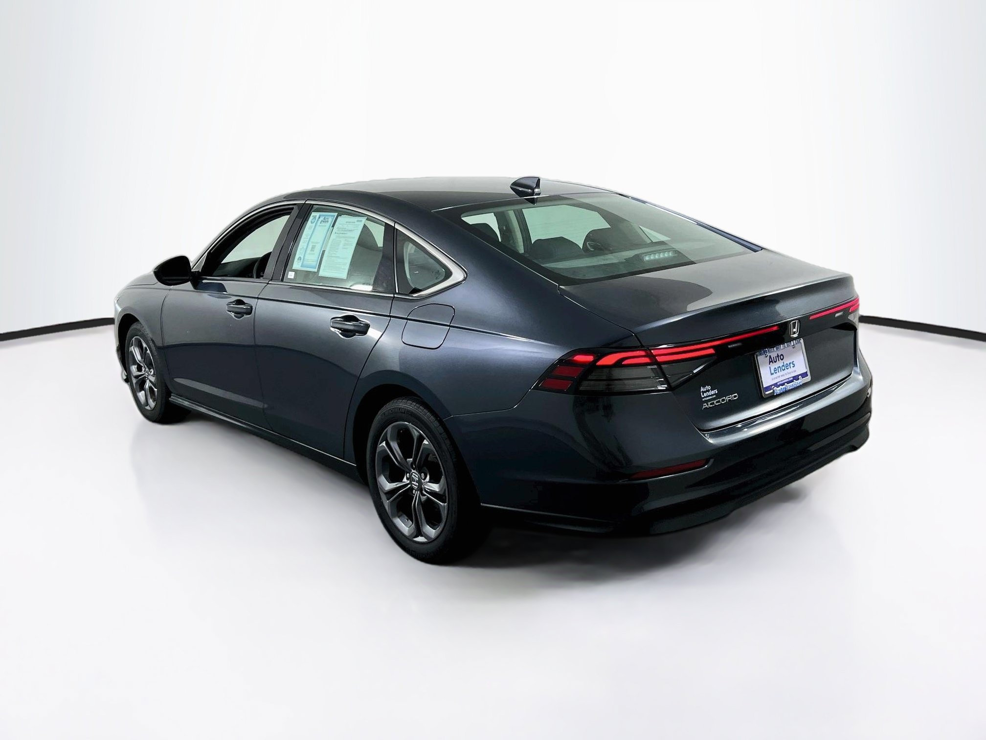 Used 2023 Honda Accord EX image 7