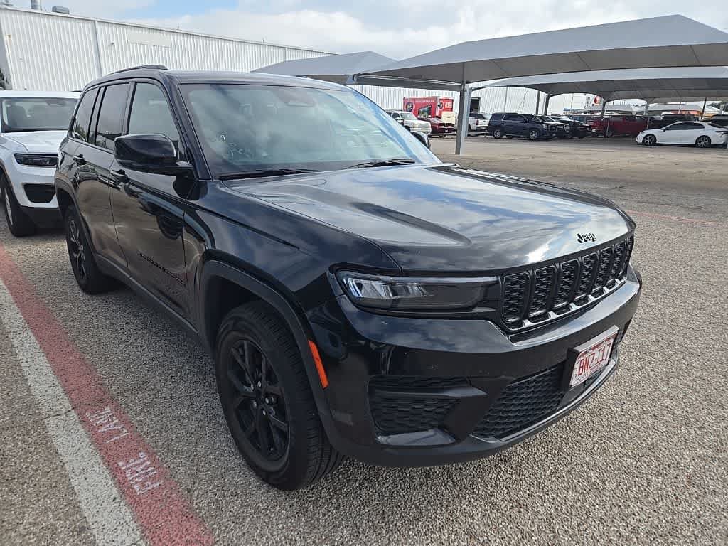 Used 2024 Jeep Grand Cherokee Altitude AWD/4WD video 2