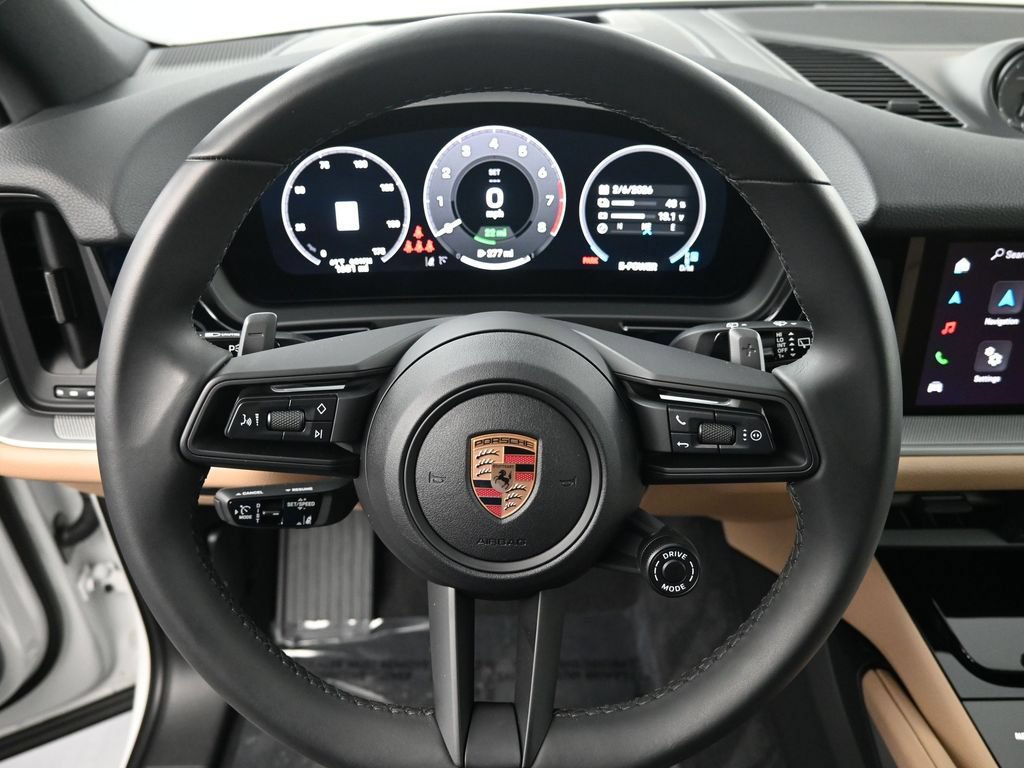 Certified 2025 Porsche Cayenne E-Hybrid w/ Premium Package Plus AWD/4WD image 19