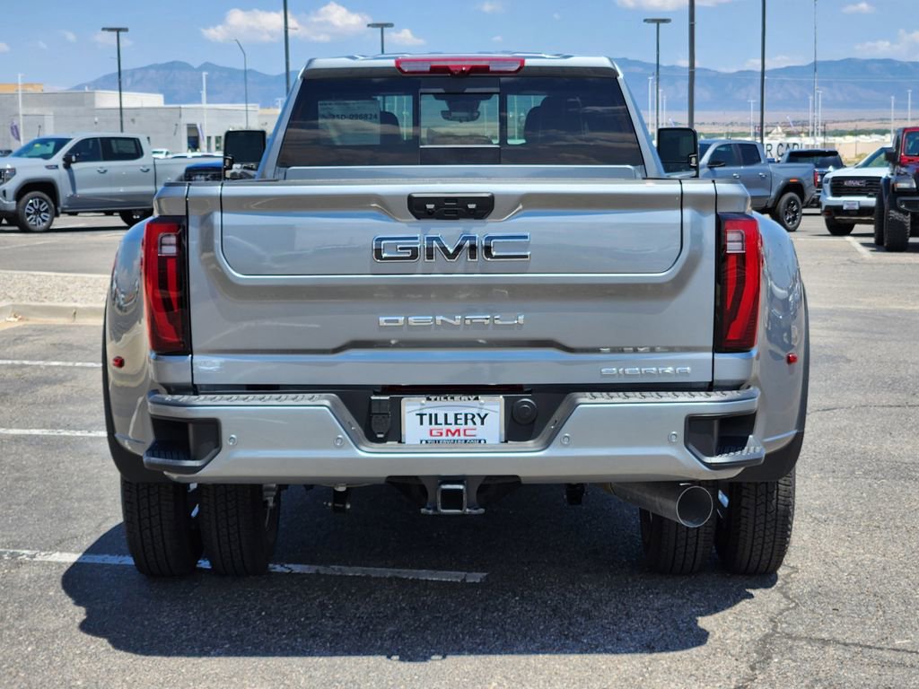 New 2025 GMC Sierra 3500 Denali Ultimate image 6
