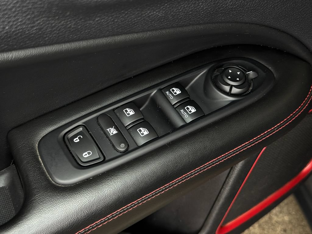 Used 2018 Jeep Compass Trailhawk w/ Leather Interior Group AWD/4WD image 11