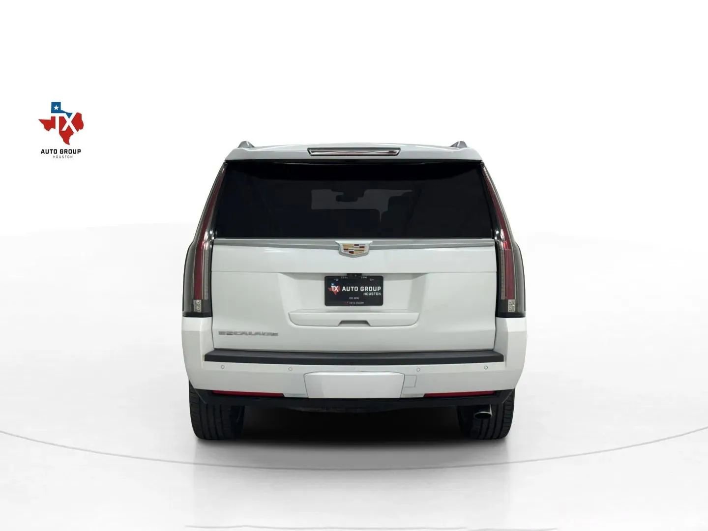 Used 2019 Cadillac Escalade Platinum image 8