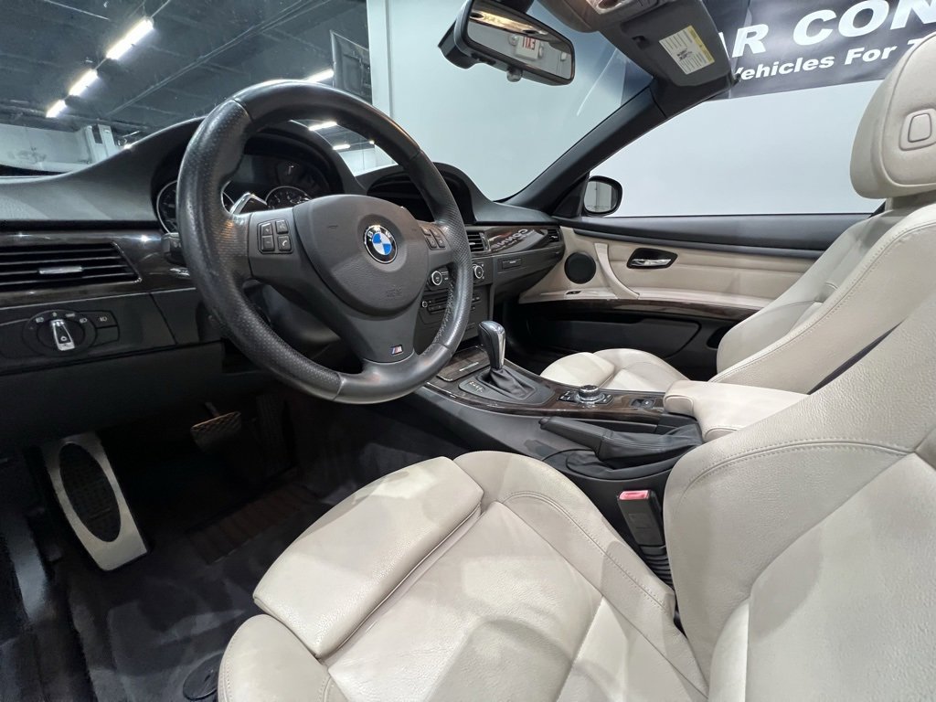 Used 2013 BMW 335i Convertible image 34