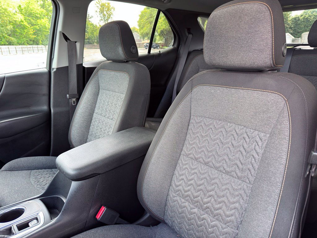 Used 2023 Chevrolet Equinox LT FWD image 24