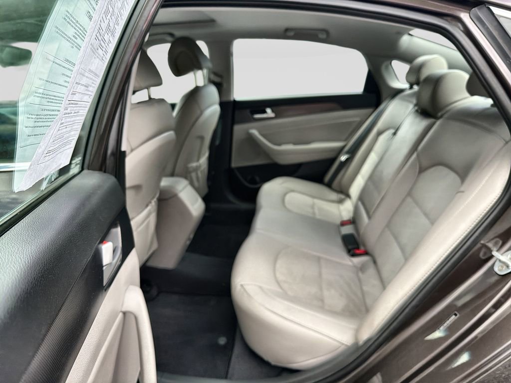 Used 2016 Hyundai Sonata Sport w/ Option Group 1V FWD image 31