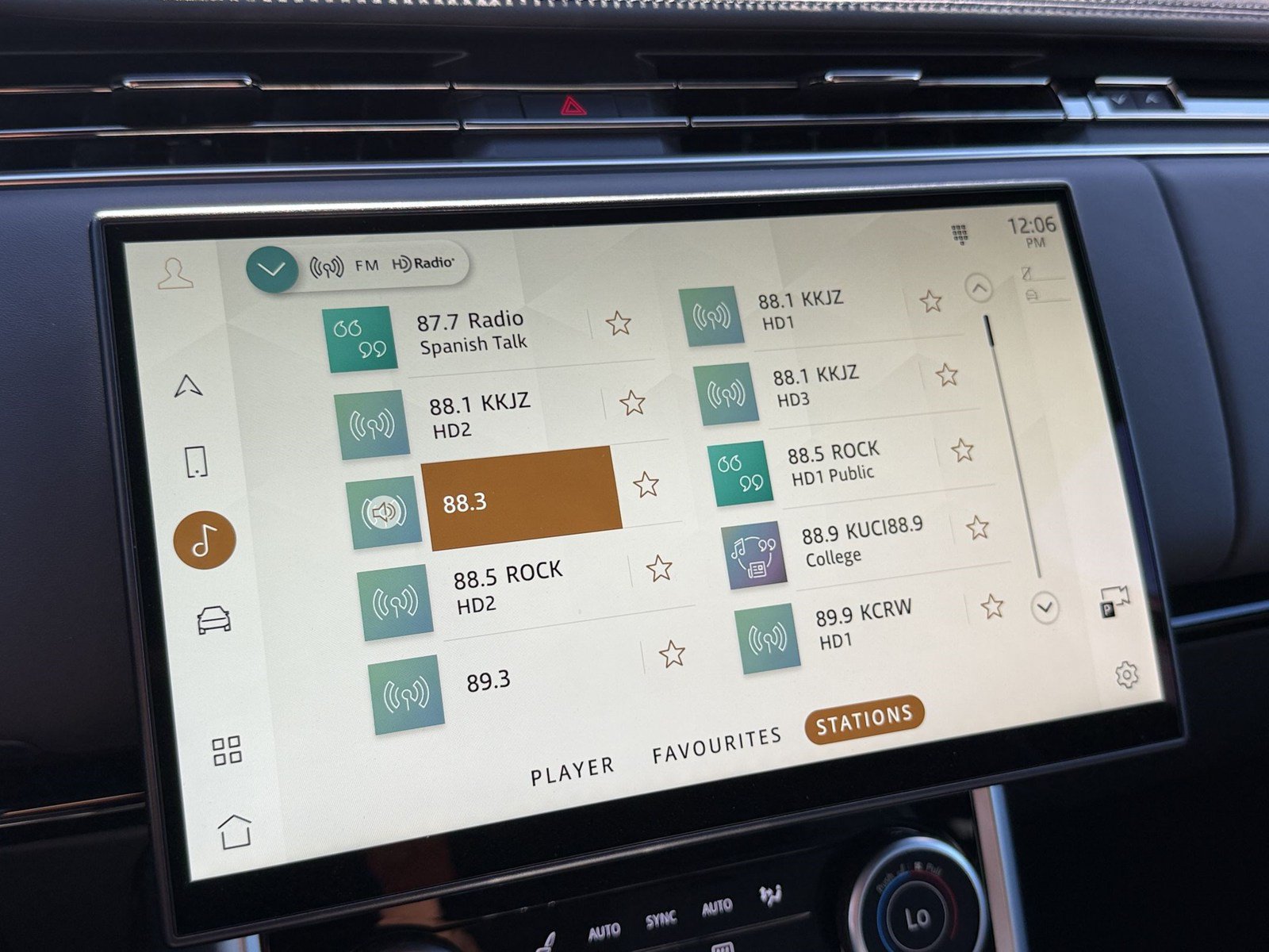 Used 2023 Land Rover Range Rover SE AWD/4WD image 21