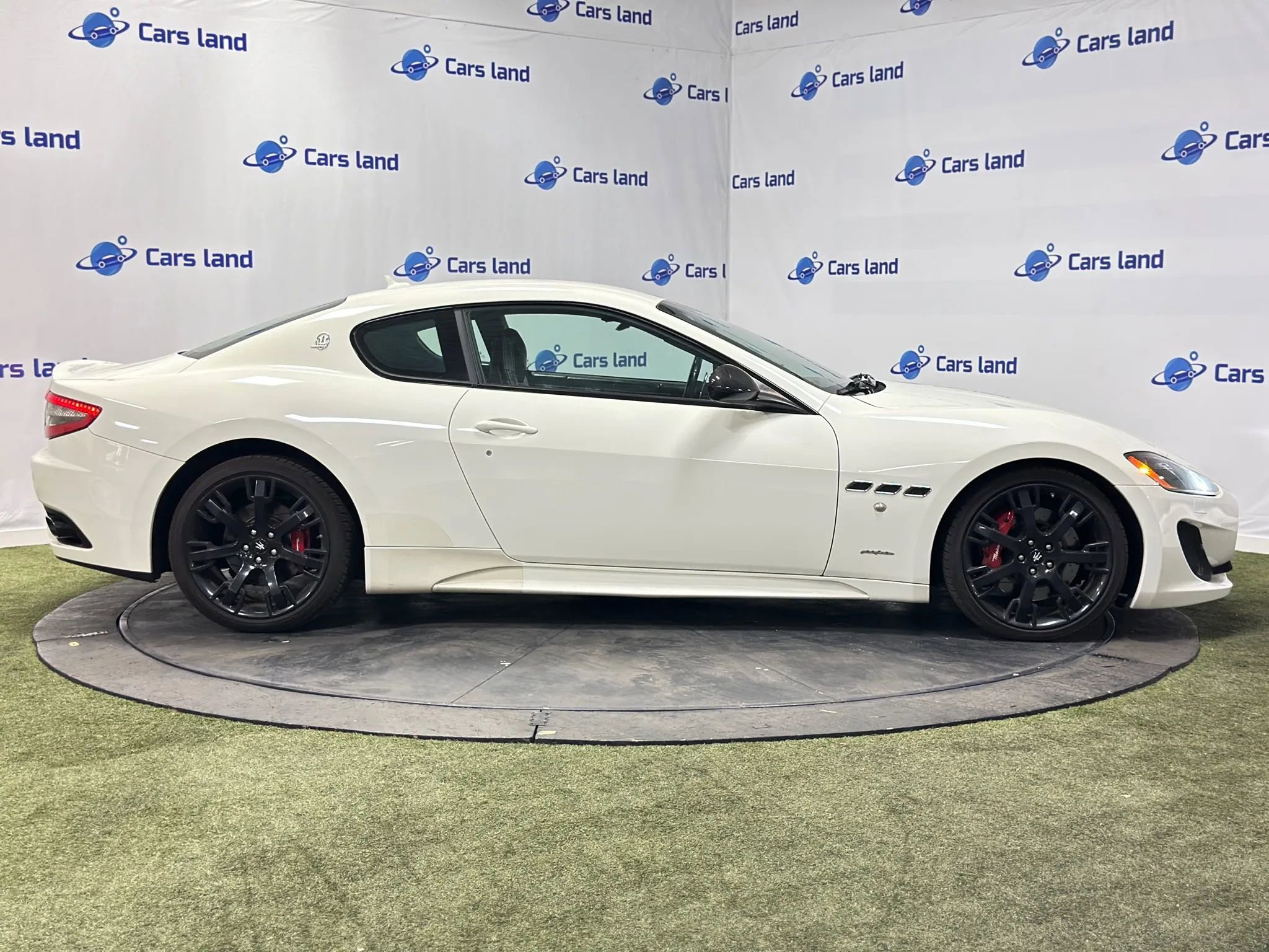 Used 2014 Maserati GranTurismo MC image 3