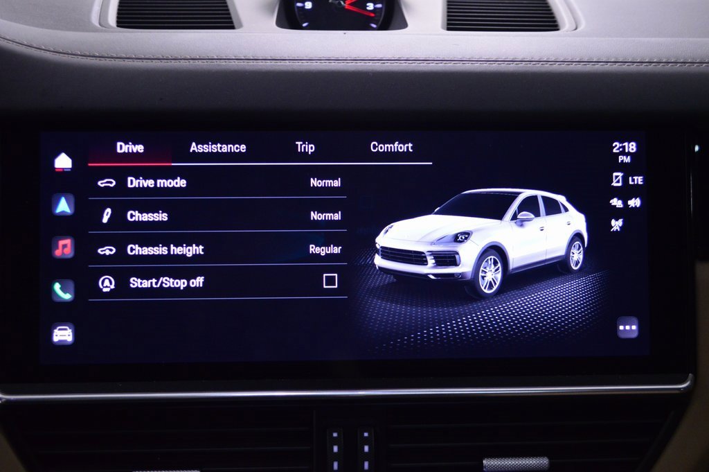 Certified 2023 Porsche Cayenne Platinum Edition image 30