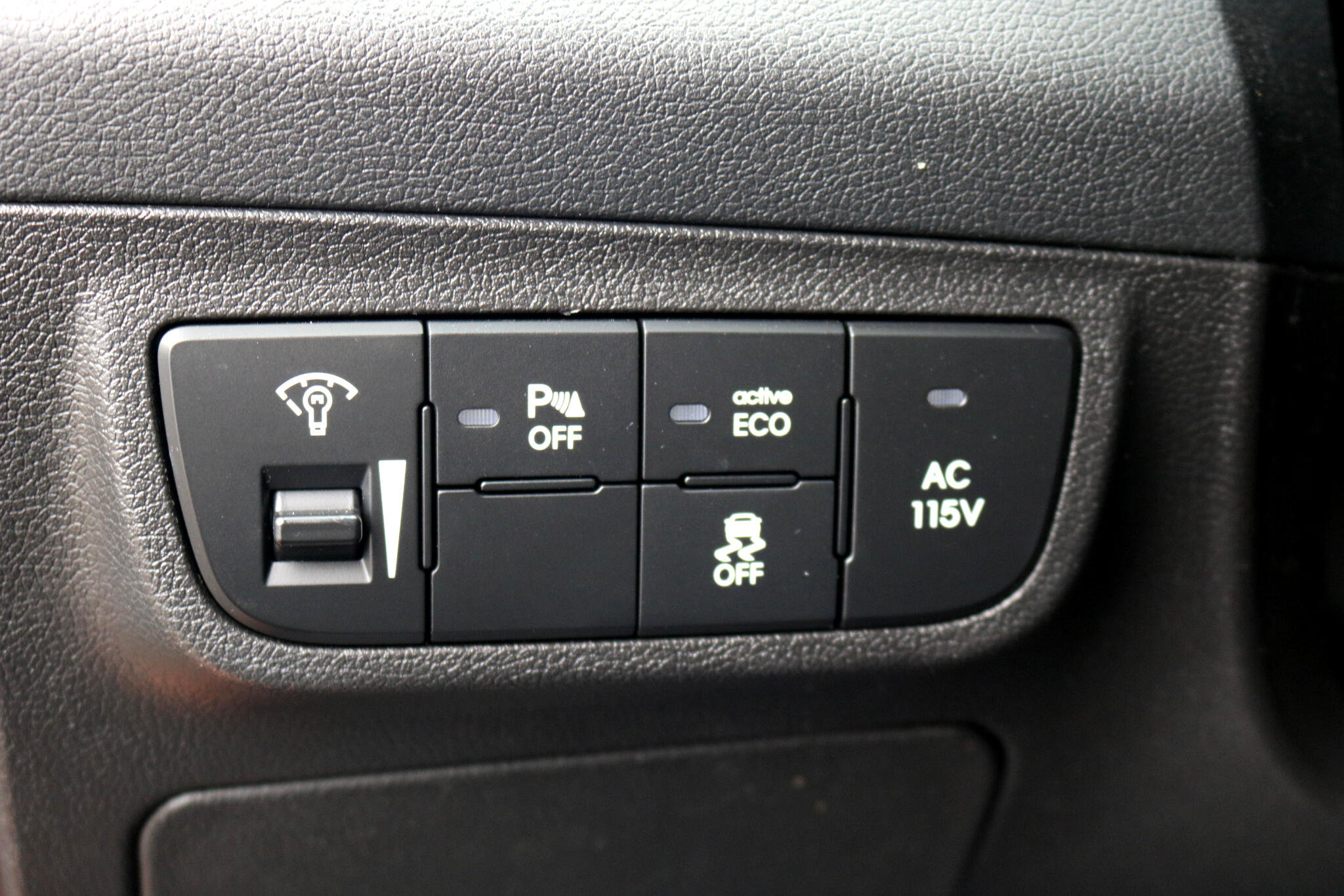 Used 2015 Hyundai Veloster w/ Option Group 03 image 20