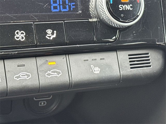 Used 2023 Hyundai Elantra SEL w/ Convenience Package image 21